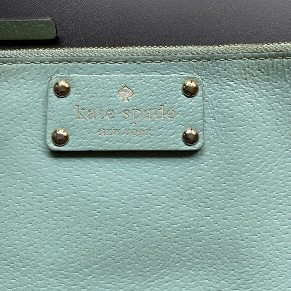 KATE SPADE Robins Egg Blue Pebbled Leather Wristlet Pouch Clutch Wallet - Picture 2 of 8